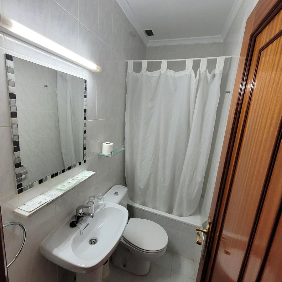 Hostal Pan America Мадрид Екстериор снимка