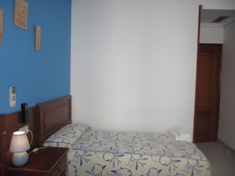 Hostal Pan America Мадрид Екстериор снимка